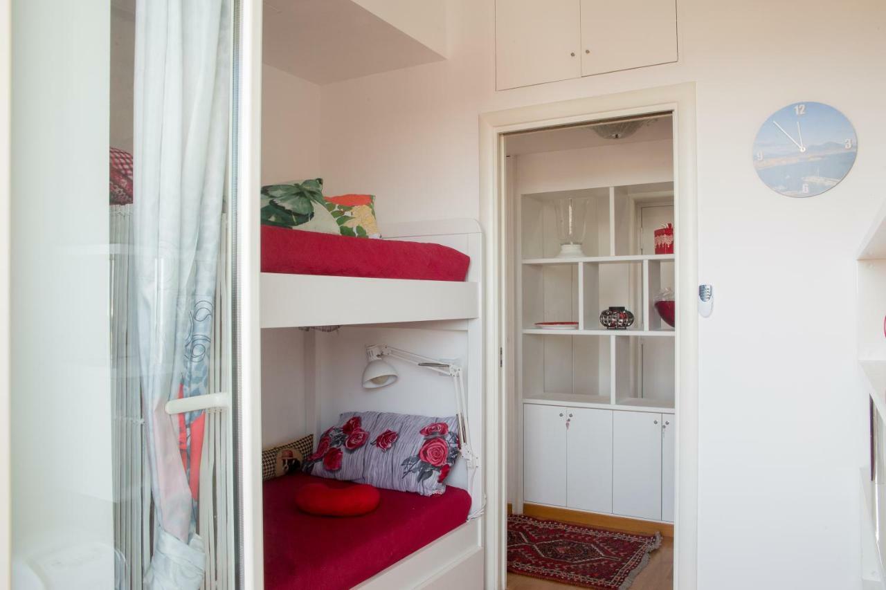 Le Terrazze Del Sole Apartment เนเปิลส์ ภายนอก รูปภาพ