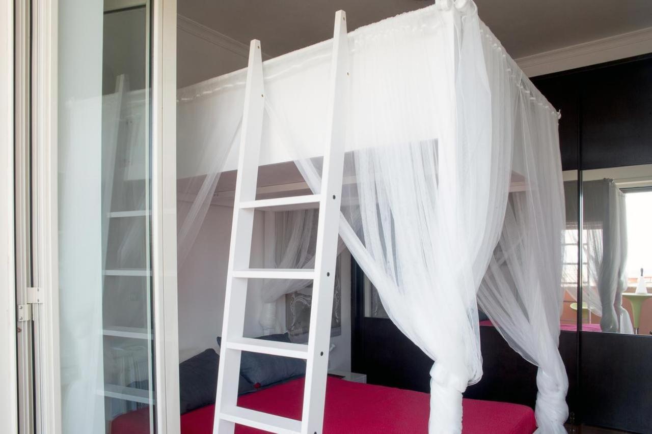 Le Terrazze Del Sole Apartment เนเปิลส์ ภายนอก รูปภาพ